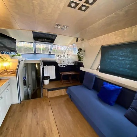 Hotel na wodzie Yate , Experiencia Unica J